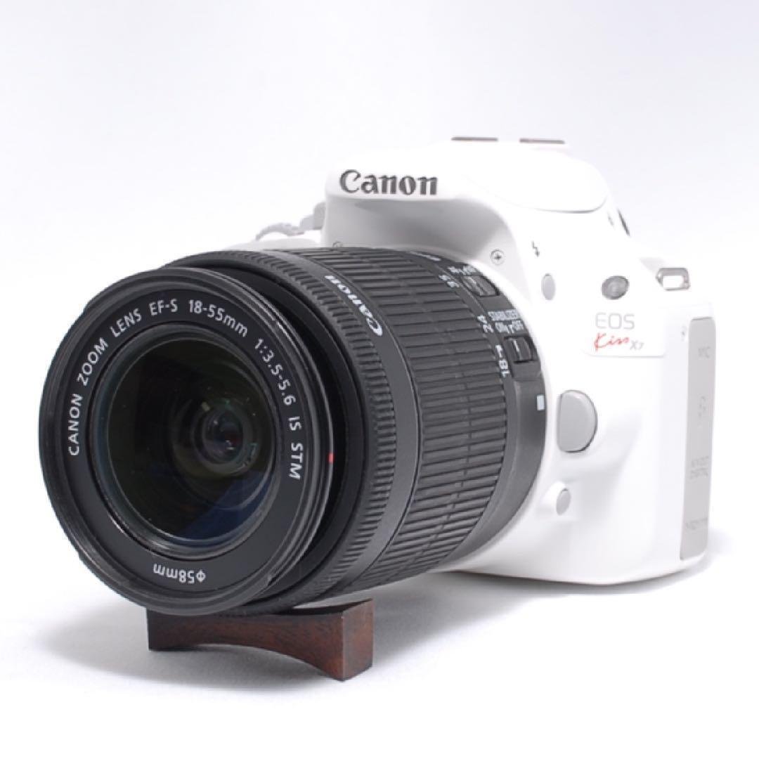★極美品★キヤノン Kiss X7高性能STMレンズ お洒落なホワイトボディ✨