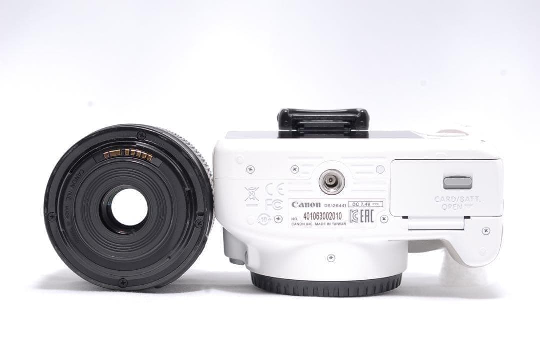 ★極美品★キヤノン Kiss X7高性能STMレンズ お洒落なホワイトボディ✨