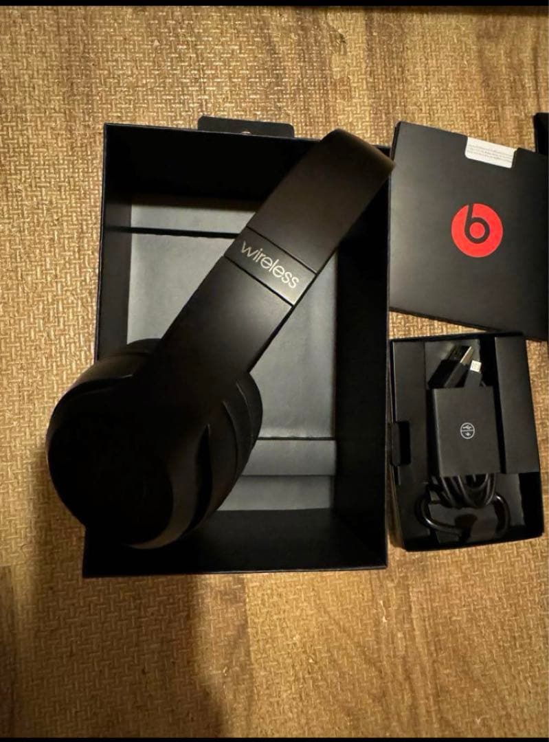 Beats Solo3 ワイヤレスヘッドホン ブラック