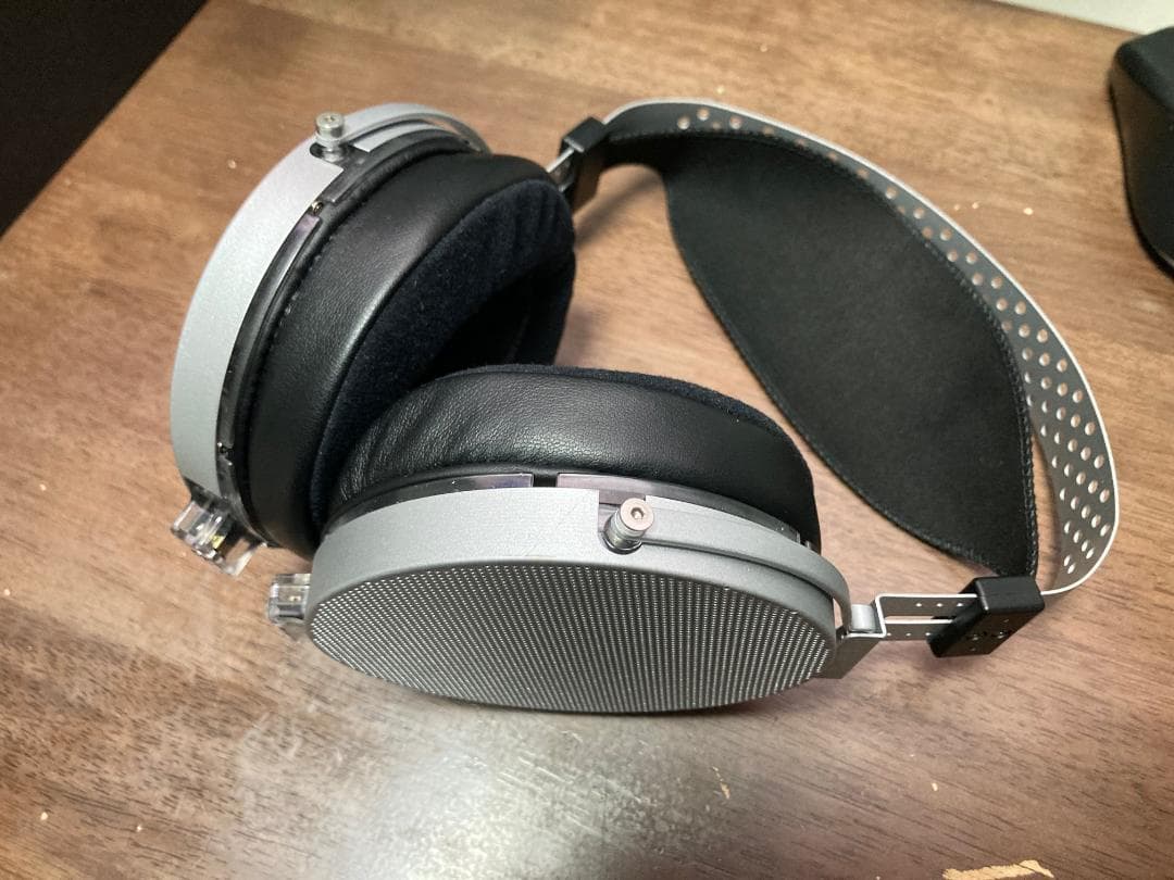 ヘッドホン　水月雨 MoonDrop 楽園 PARA