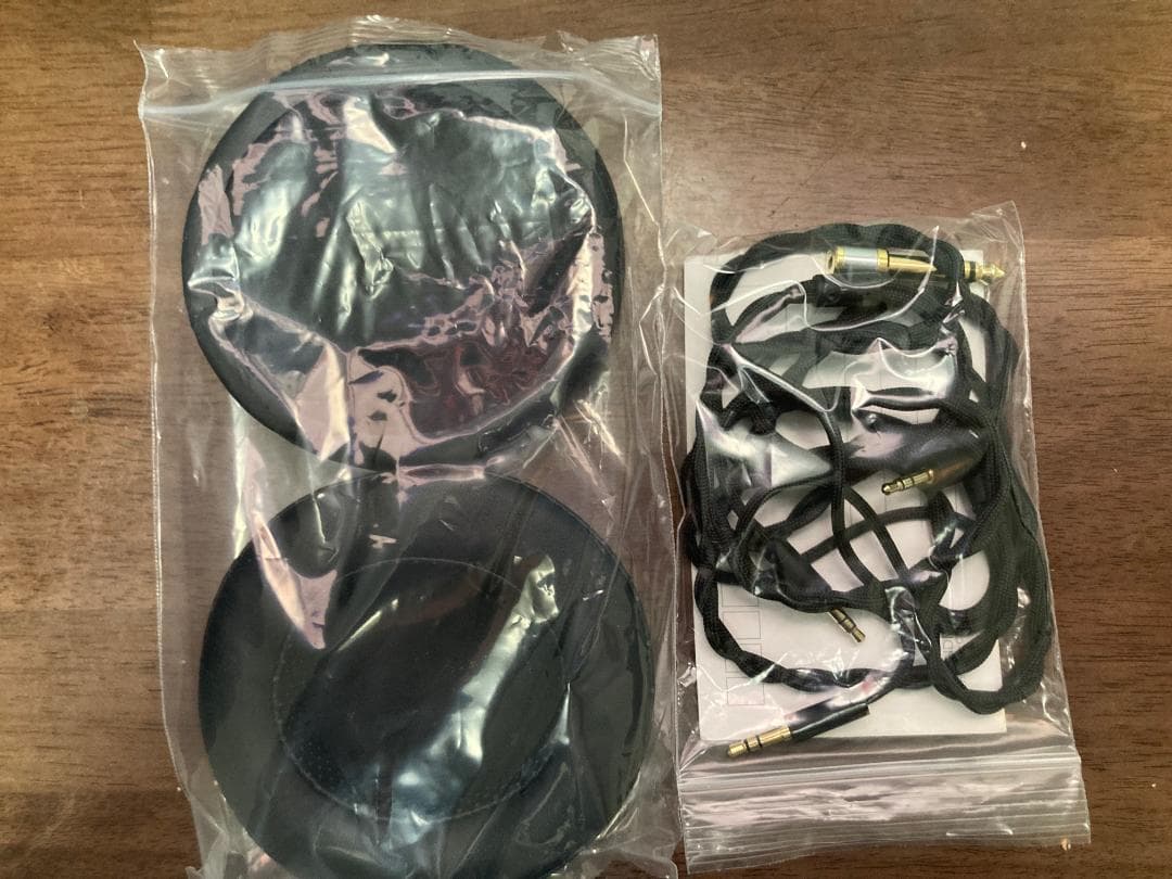 ヘッドホン　水月雨 MoonDrop 楽園 PARA