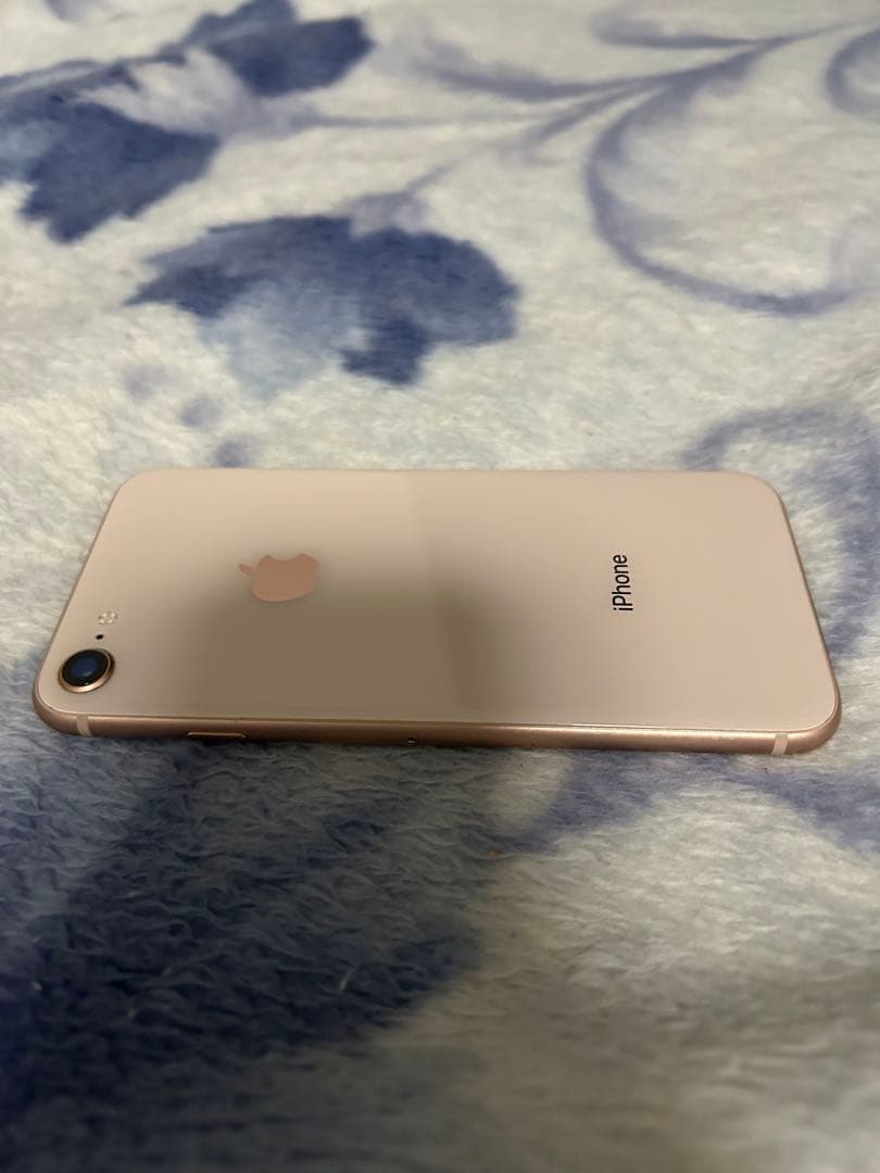 iPhone8 SIMフリー　64GB