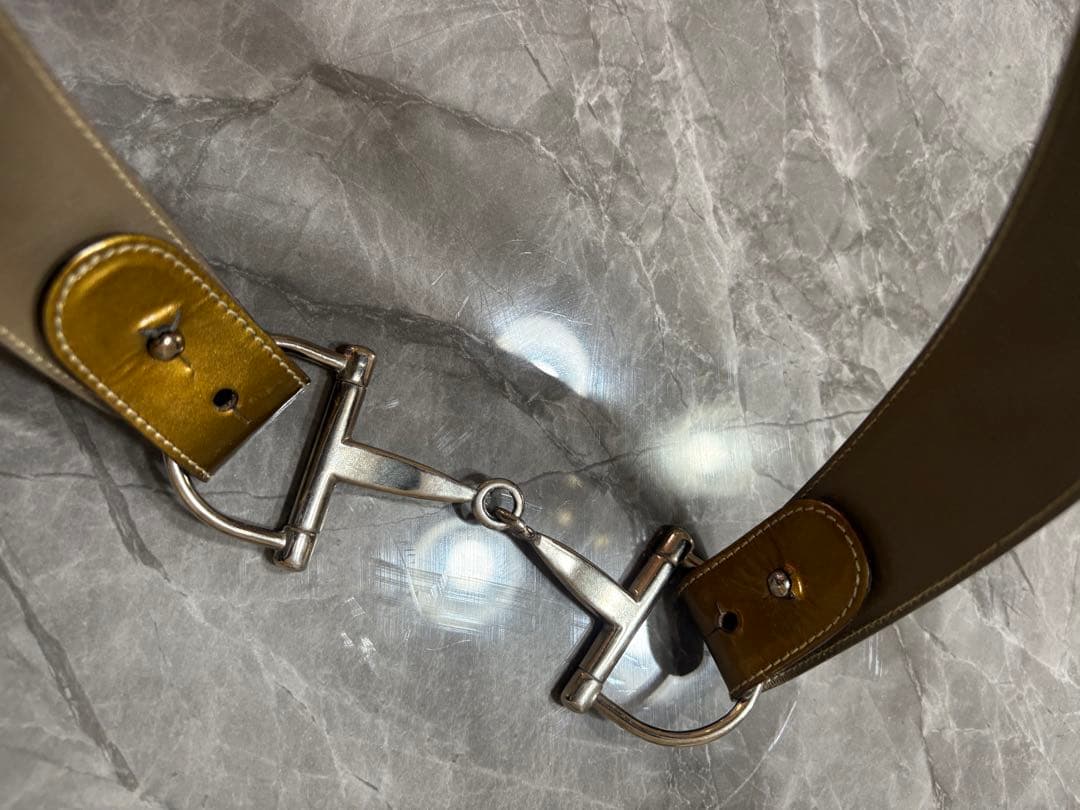 グッチレザー製ブラウンゴールドベルト