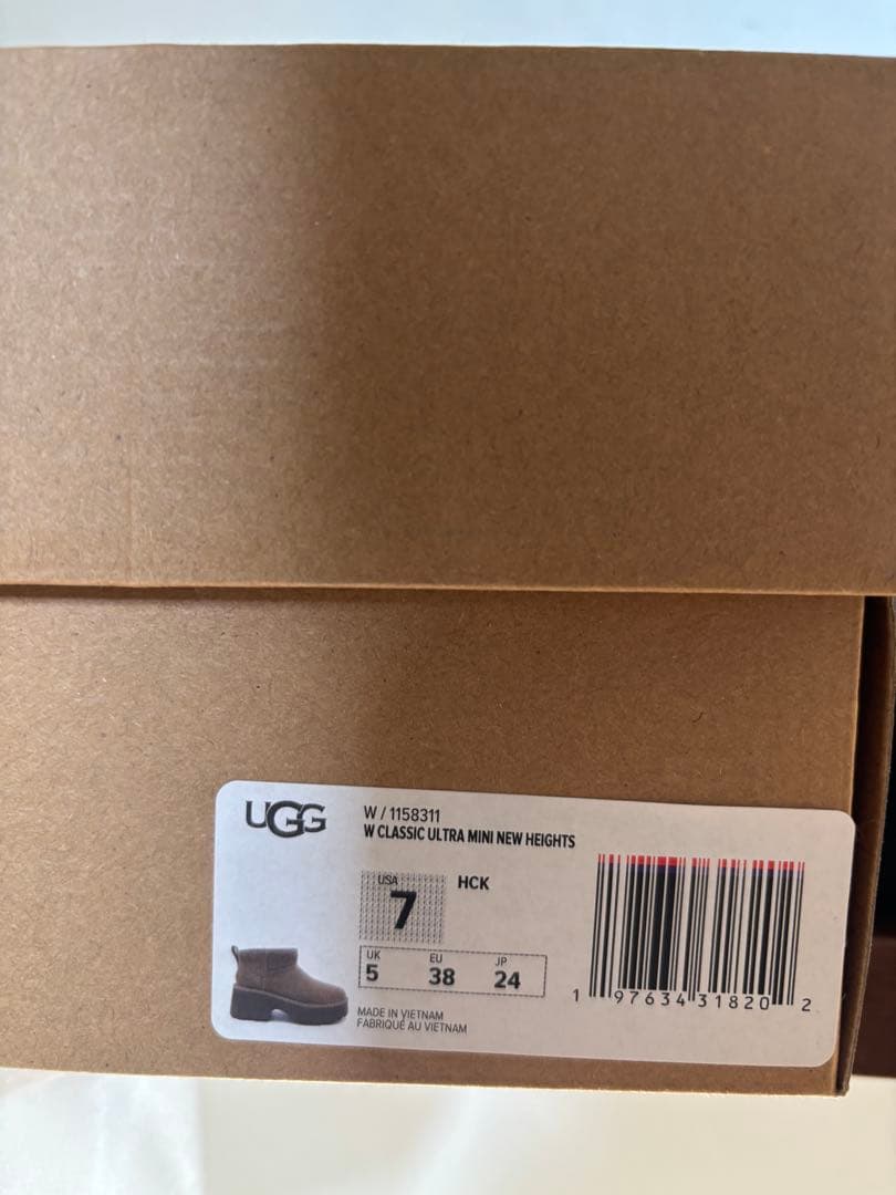 UGG クラシック ウルトラ ミニ ニュー ハイツ　24cm