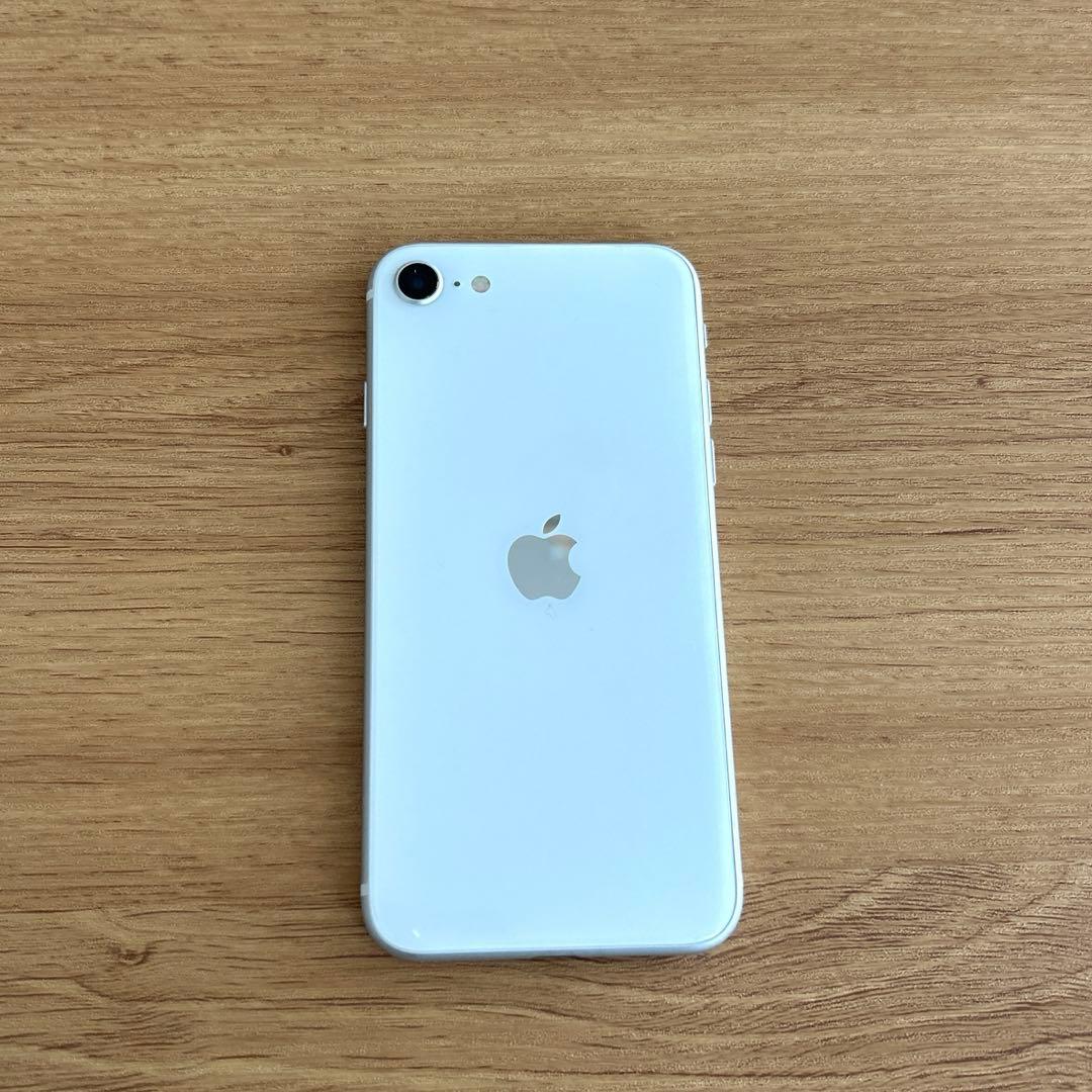 iPhone se2　第二世代　ホワイト　64GB 画面傷あり