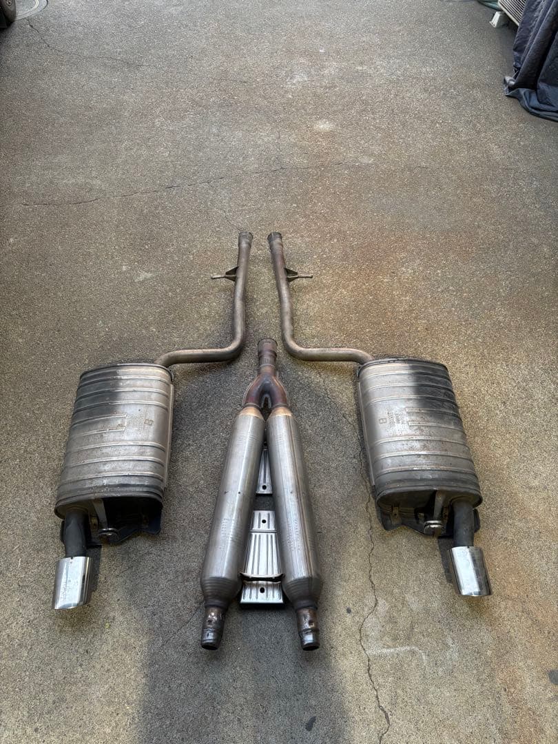 30後期セルシオ　純正マフラー