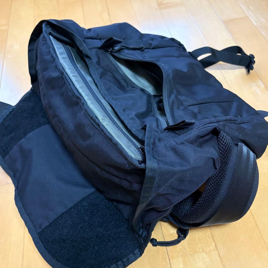 ミステリーランチ インベーダー INVADER ブラック 美品 希少モデル