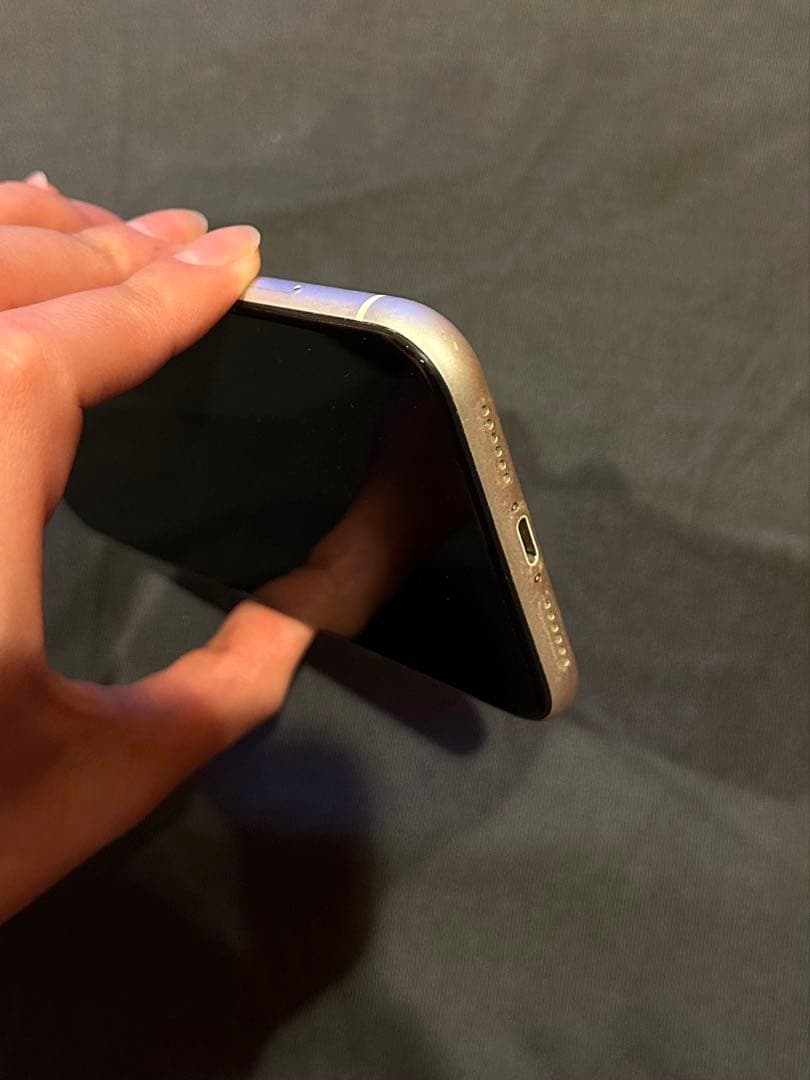 iPhone 11 ホワイト 64GB