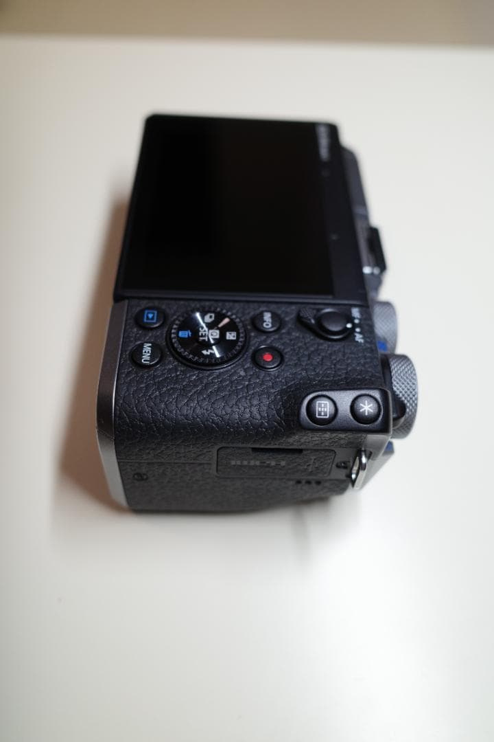 Canon EOS M6 Mark II ミラーレス一眼カメラ