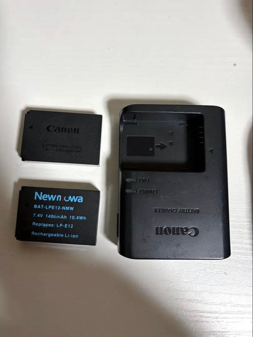 Canon EOS Kiss M セット単焦点F1.4＋3レンズ＋ストロボ＋三脚