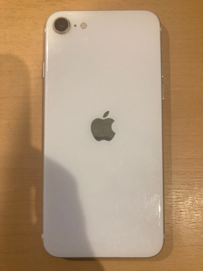 Apple iPhone se 第2世代 64GB ホワイト　SIMフリー