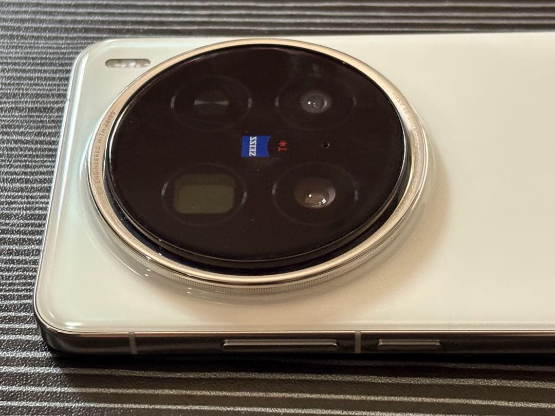 vivo X200 Pro 12/256 ホワイト