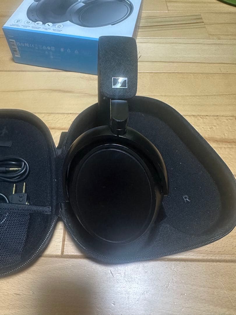 [ジャンク品]Sennheiser Momentum 4 ワイヤレスヘッドホン