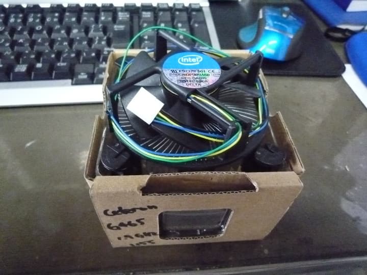 10000円のパソコンからあります