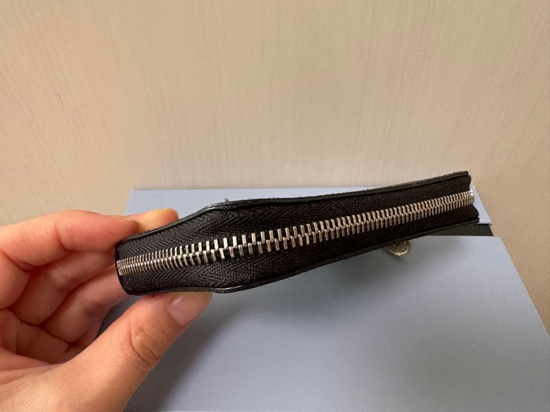 【美品】ルイヴィトン パース　ダミエグラフィット ラウンドファスナー