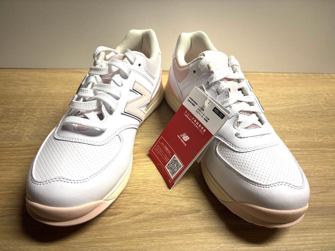 未使用 23cm 2Eニューバランスゴルフシューズ WGS574B3ホワイト