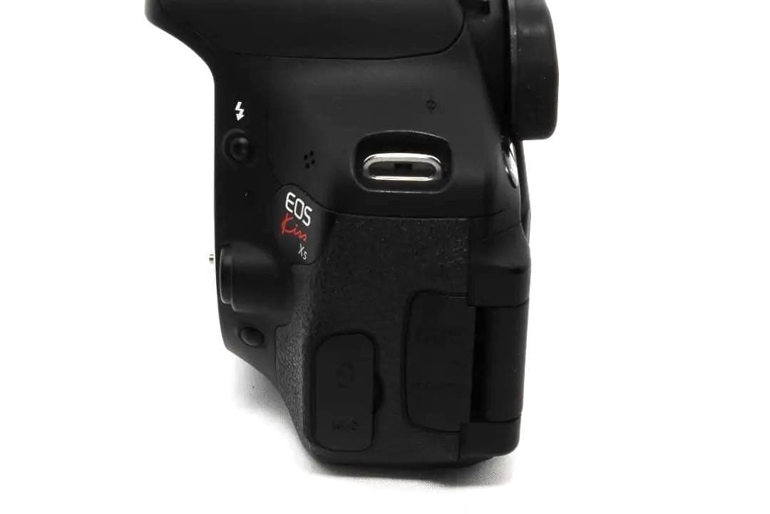 美品手振れ補正付きCanon Kiss X5 ダブルレンズセット