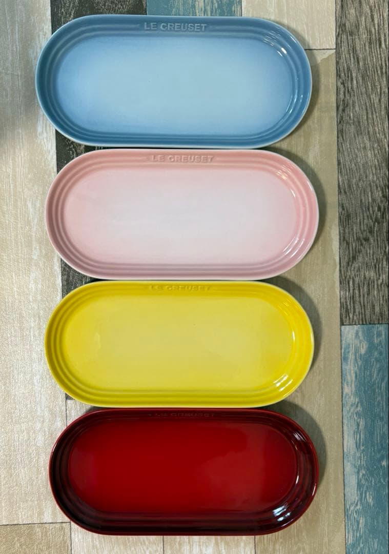 ル・クルーゼ　 ネオ・オブロング・プレート 25 cm 4枚　セット