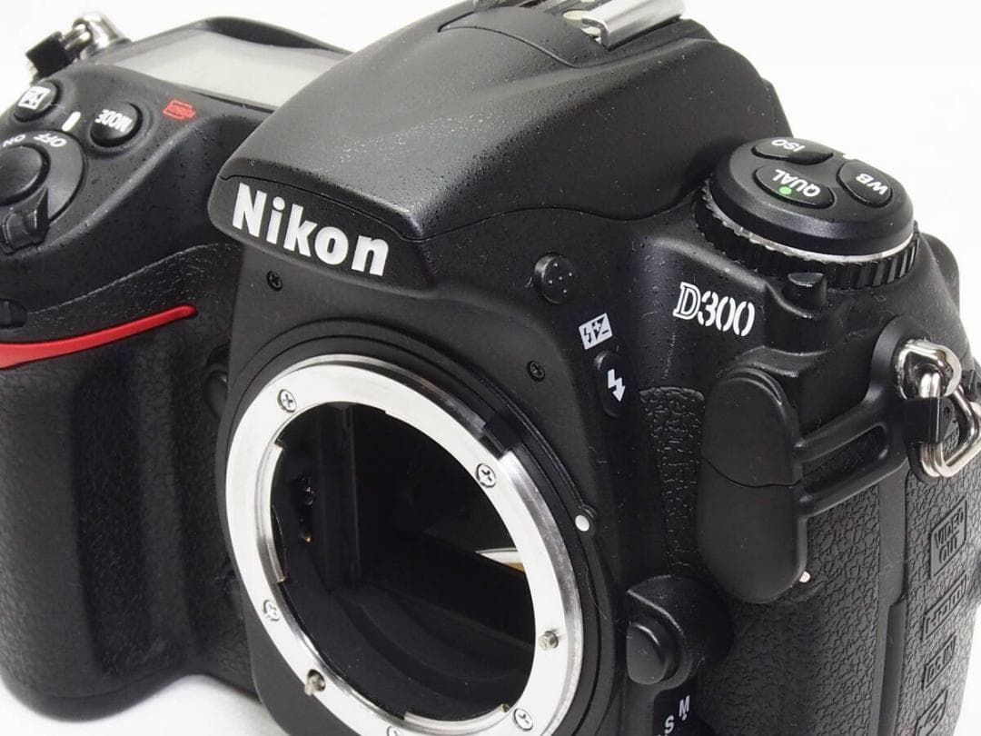 ■S数2775回■ ニコン Nikon D300 ボディ 《 美品 動作光学良好