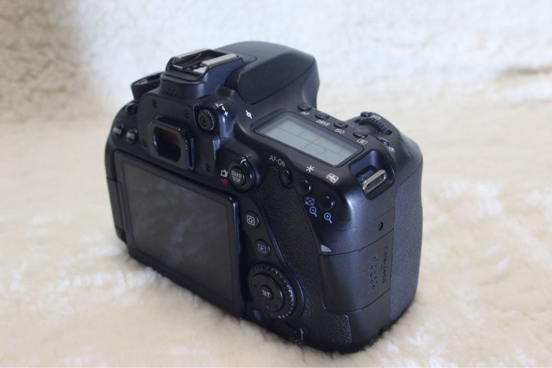 Canon EOS 80D ボディ　ジャンク