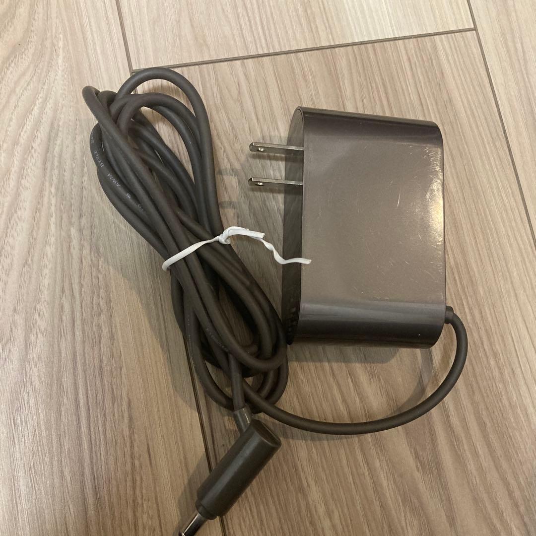 dyson ダイソン SV10 V8 コードレスクリーナー 掃除機