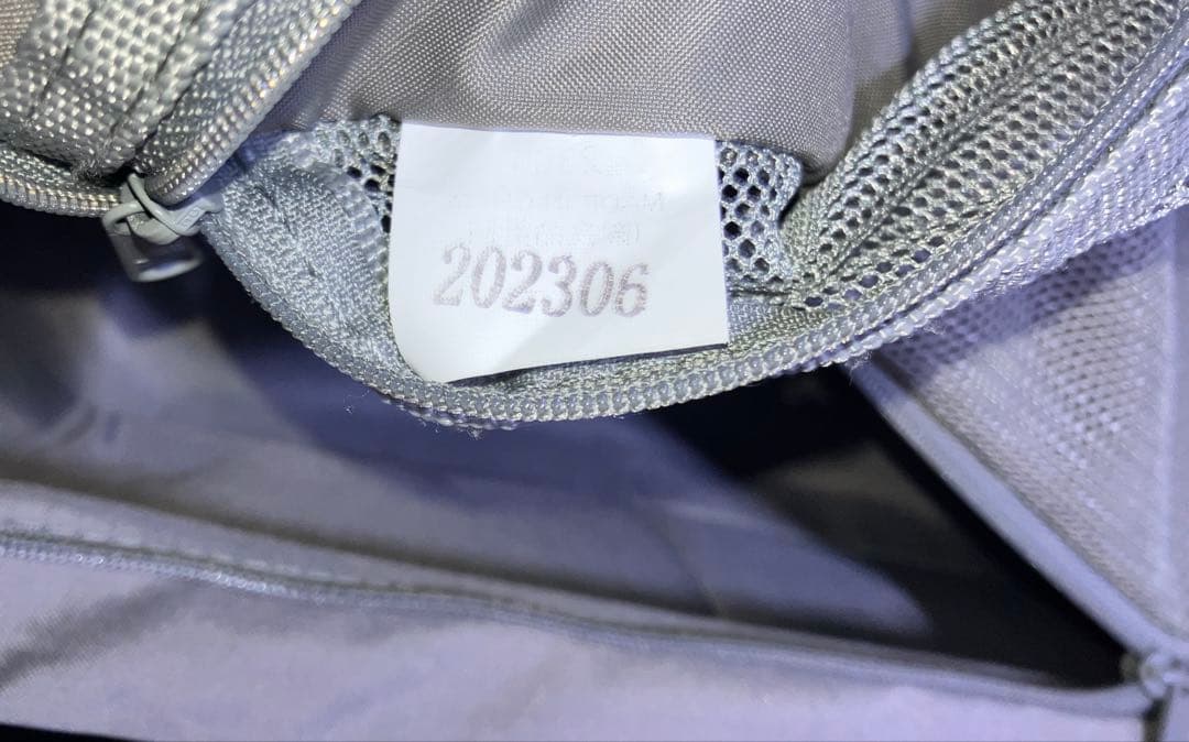 iskw様75L(中) バーを自由に調節できる ハードキャリーケース　黒系　鍵無