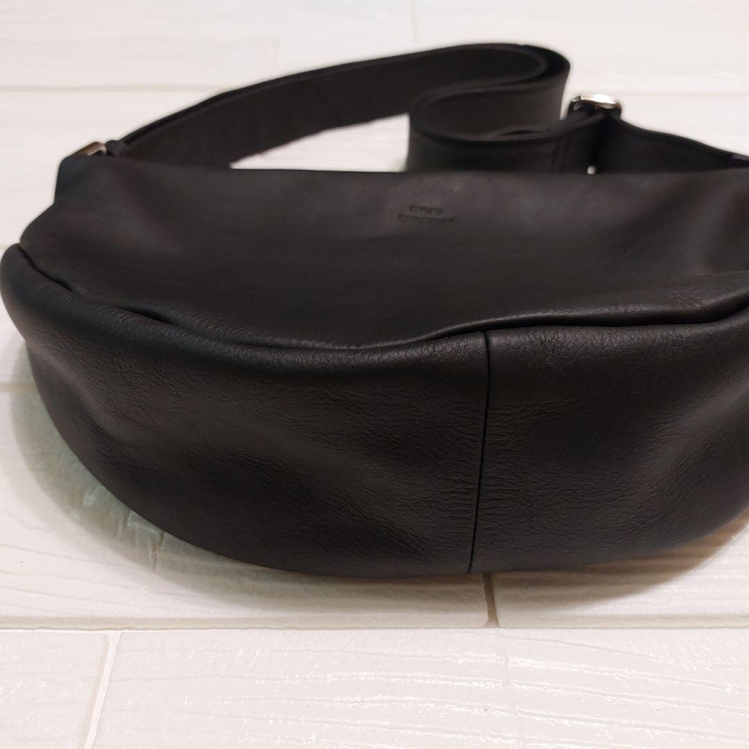 SEEKER（シーカー）MATTE ソフトレザー ボンディングショルダー黒