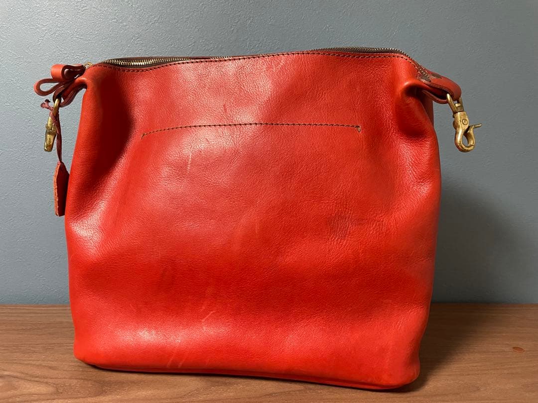 HERZ レザーバック　ショルダーボストン