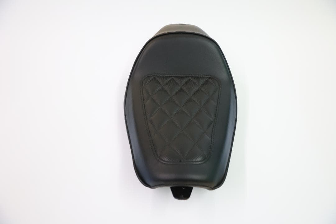 あ*ん様 ハーレー純正　アイアン1200シート