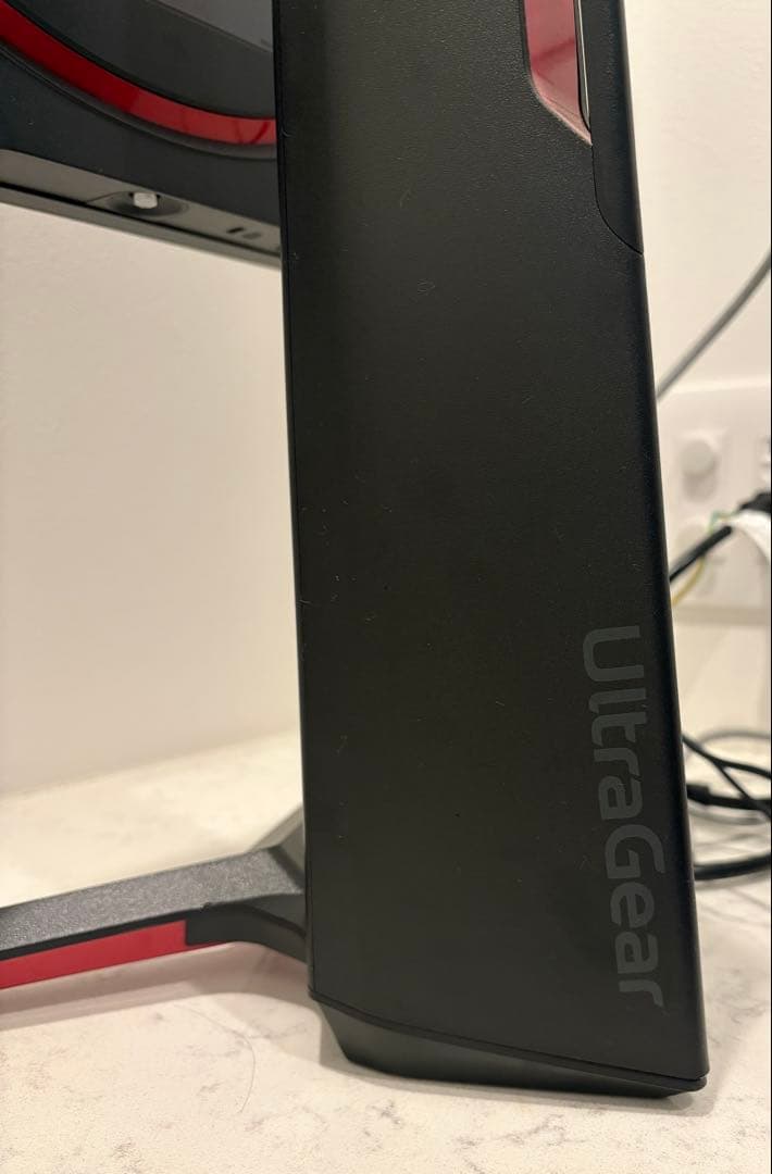 【美品】LG モニター 24インチ 24GN65R-B ディスプレイ