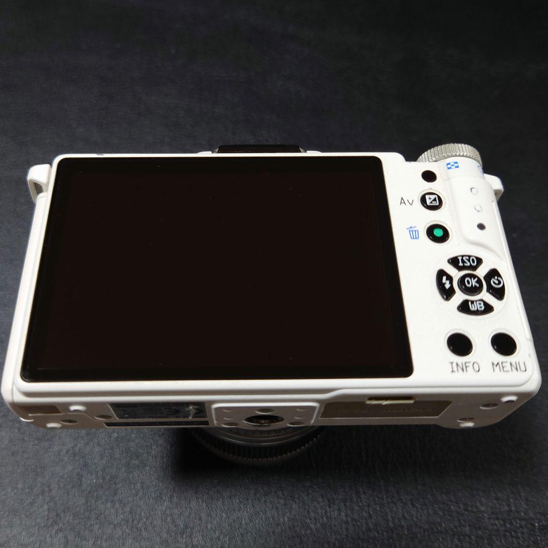 PENTAX Q ホワイト×ネイビー本革 02レンズ　純正バッテリー　純正充電器