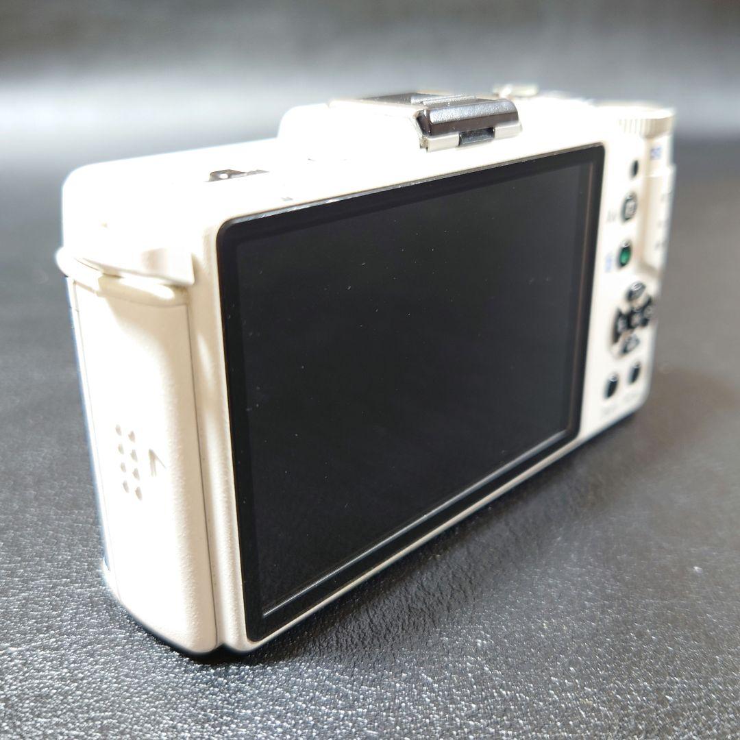 PENTAX Q ホワイト×ネイビー本革 02レンズ　純正バッテリー　純正充電器