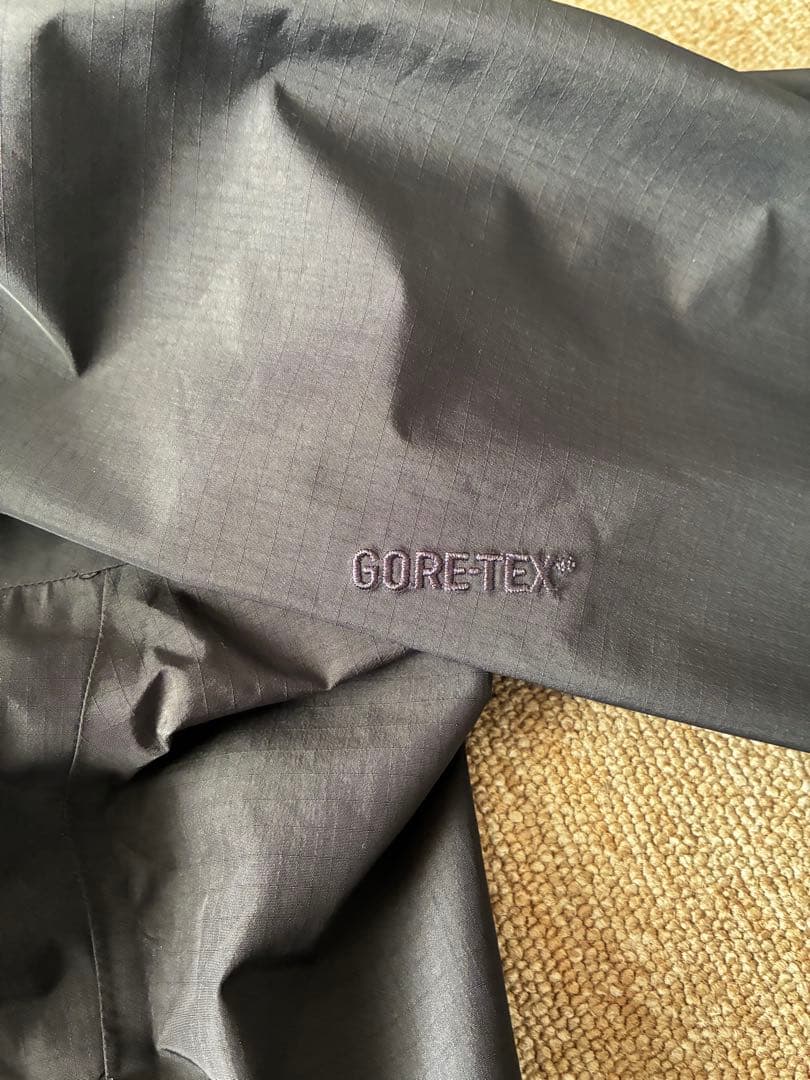 ジャケット・アウター ARC'TERYX BETA SL JACKET BLACK