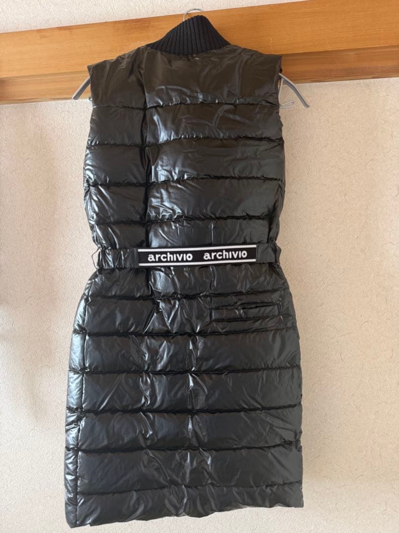 archivio ブラック メタリックキルト保温ベスト