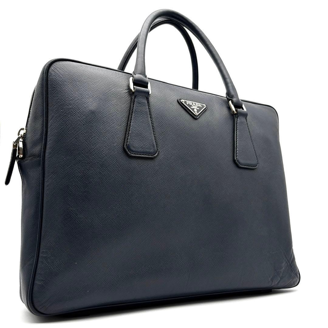 美品 プラダ ビジネスバッグ サフィアーノレザー 三角ロゴ 白タグ ネイビー