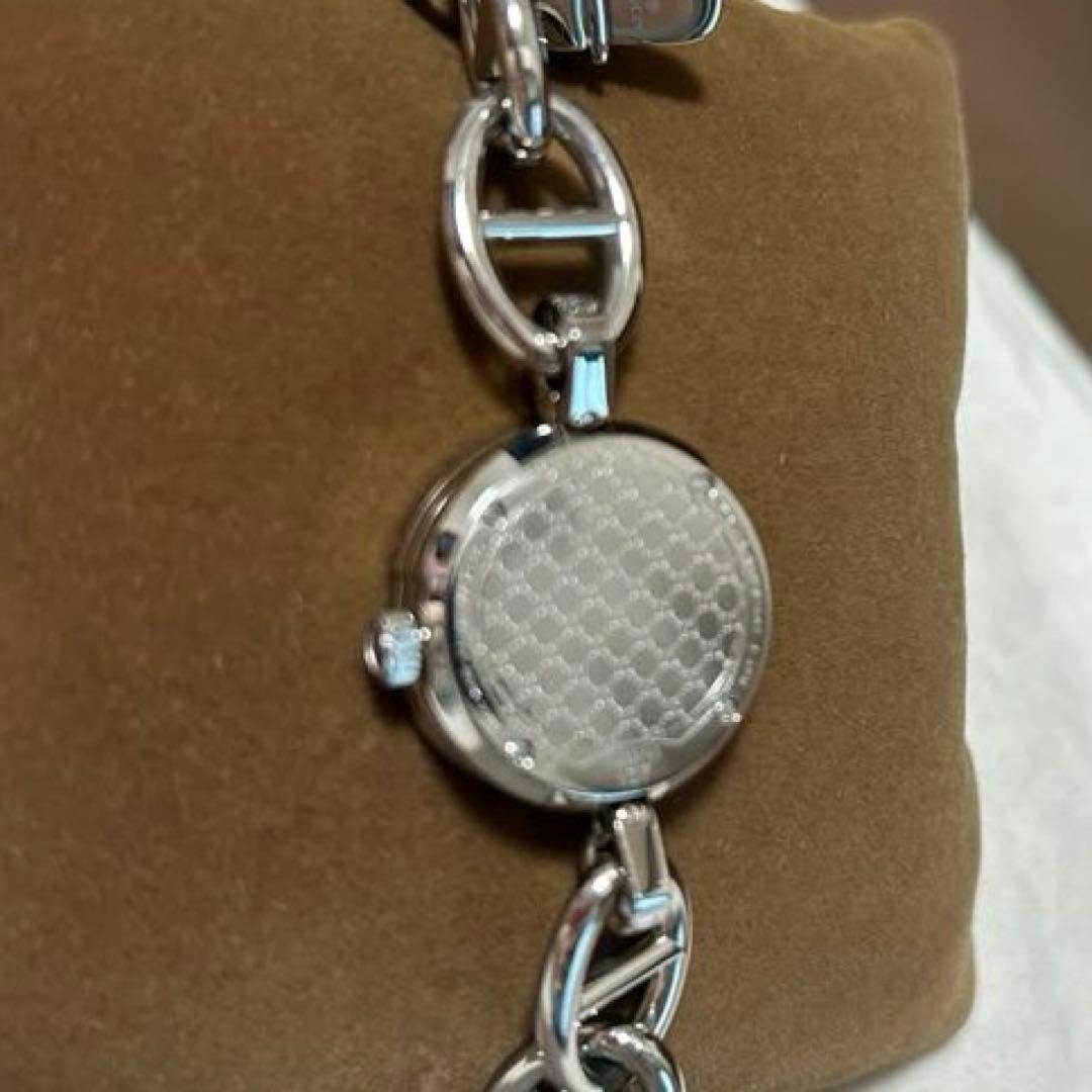 【お値下げ中美品】GUCCI チャーム付きチェーンブレスレットレディース腕時計