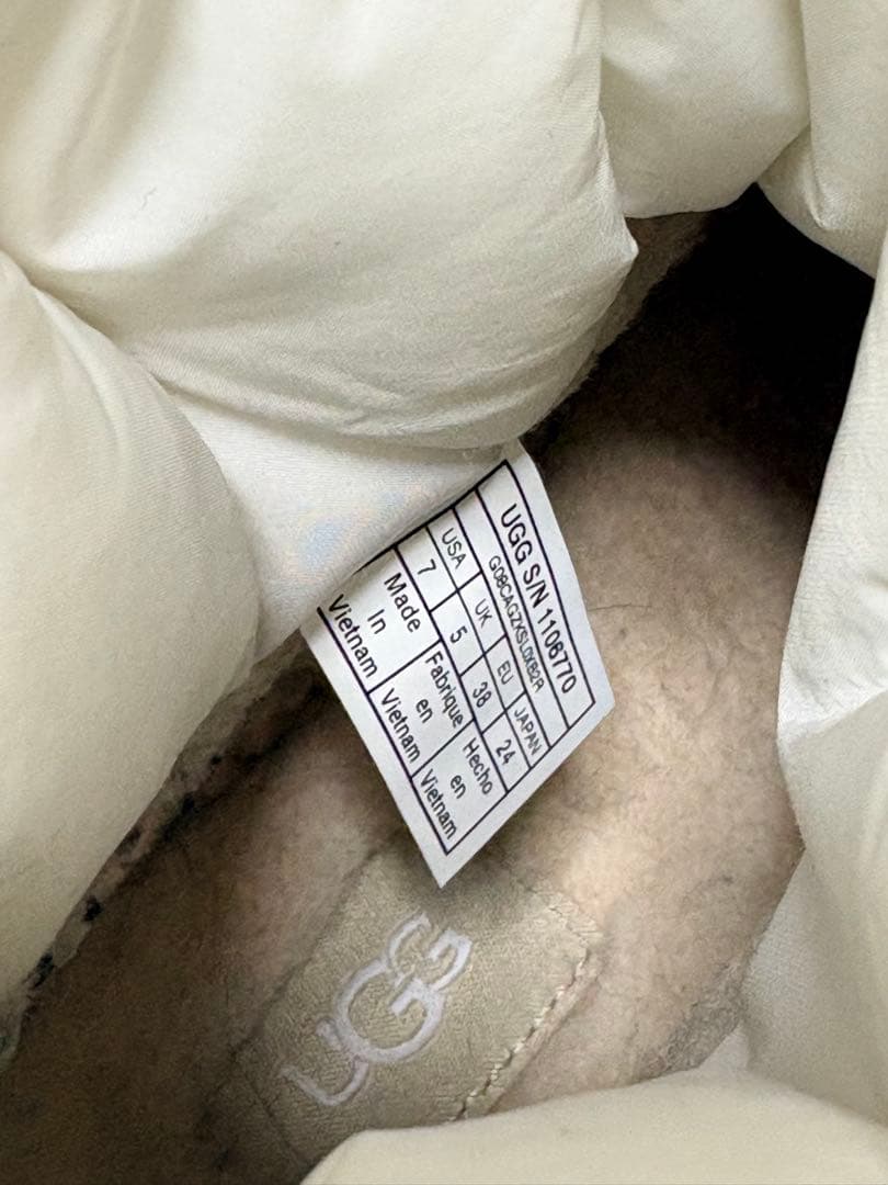 UGG ダウンブーツホワイト　美品