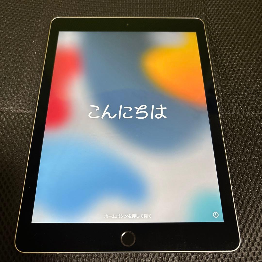 iPad Air 9.7インチ 第2世代 Wi-Fi 64 GB スペースグレイ