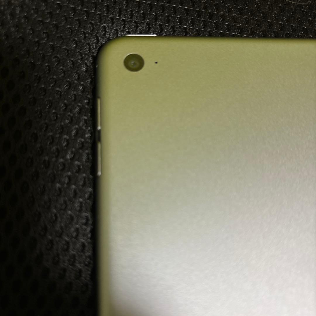 iPad Air 9.7インチ 第2世代 Wi-Fi 64 GB スペースグレイ