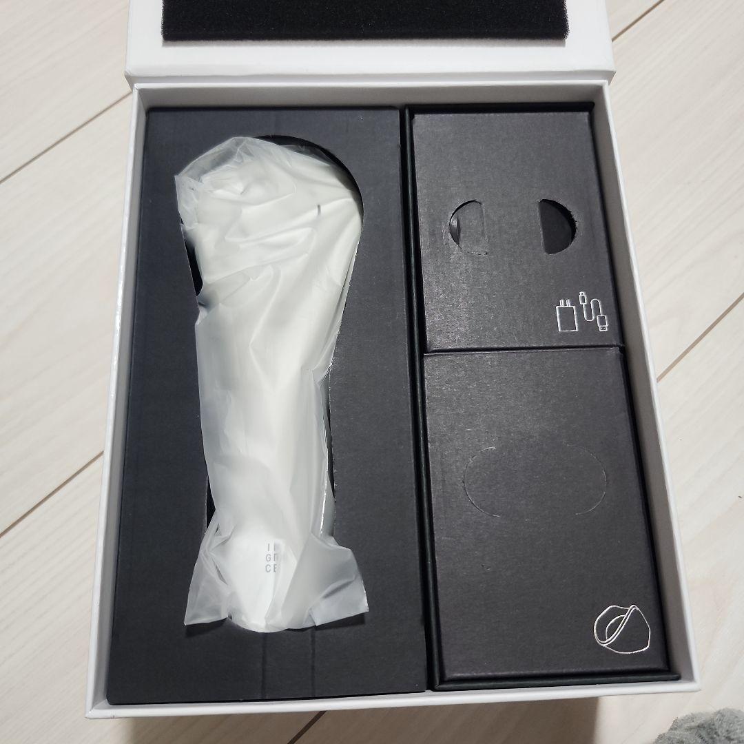 INGRACE Pullquart 美顔器 ホワイト　値下げ