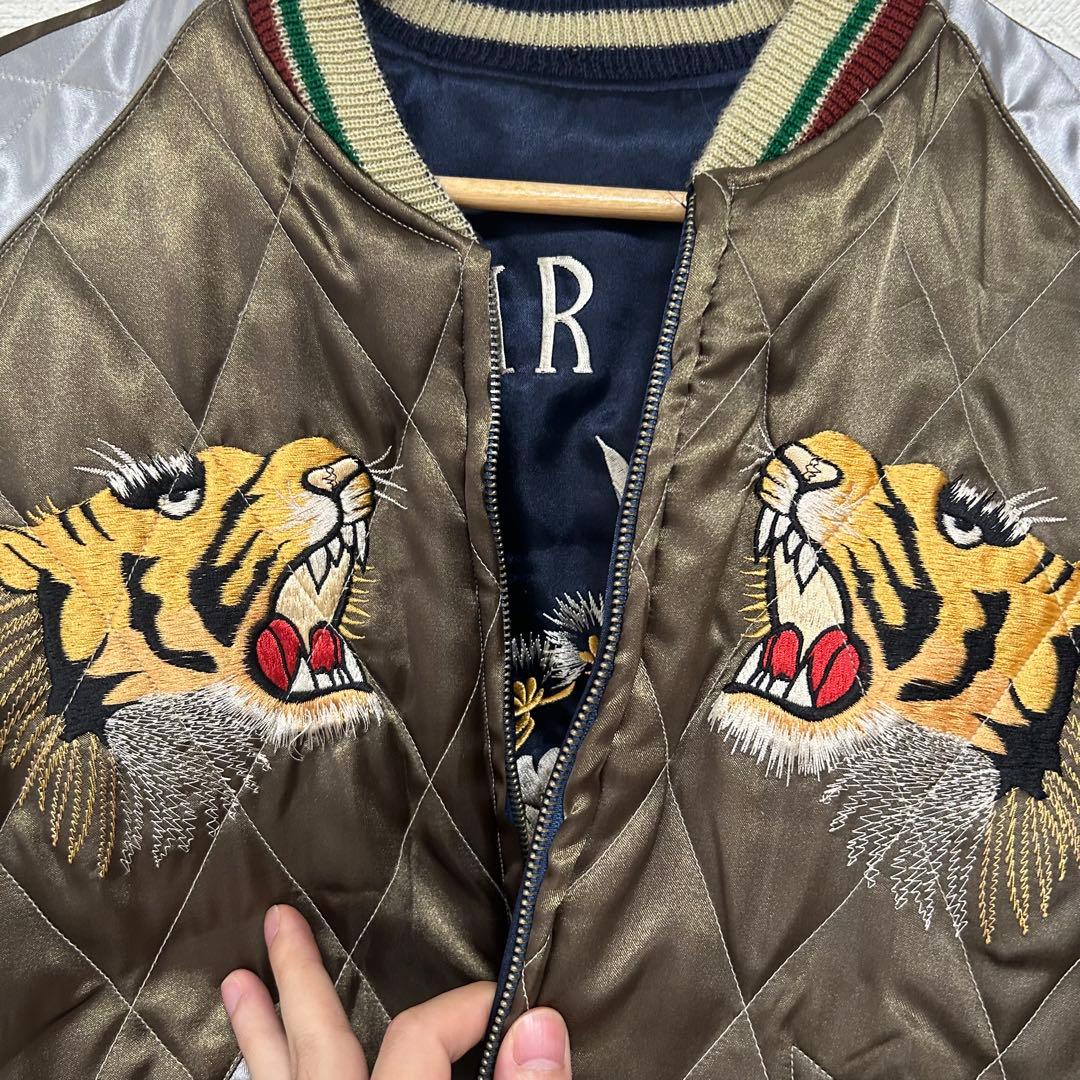 【美品】テーラー東洋　リバーシブルスカジャン キルティング 鷹虎 Mサイズ