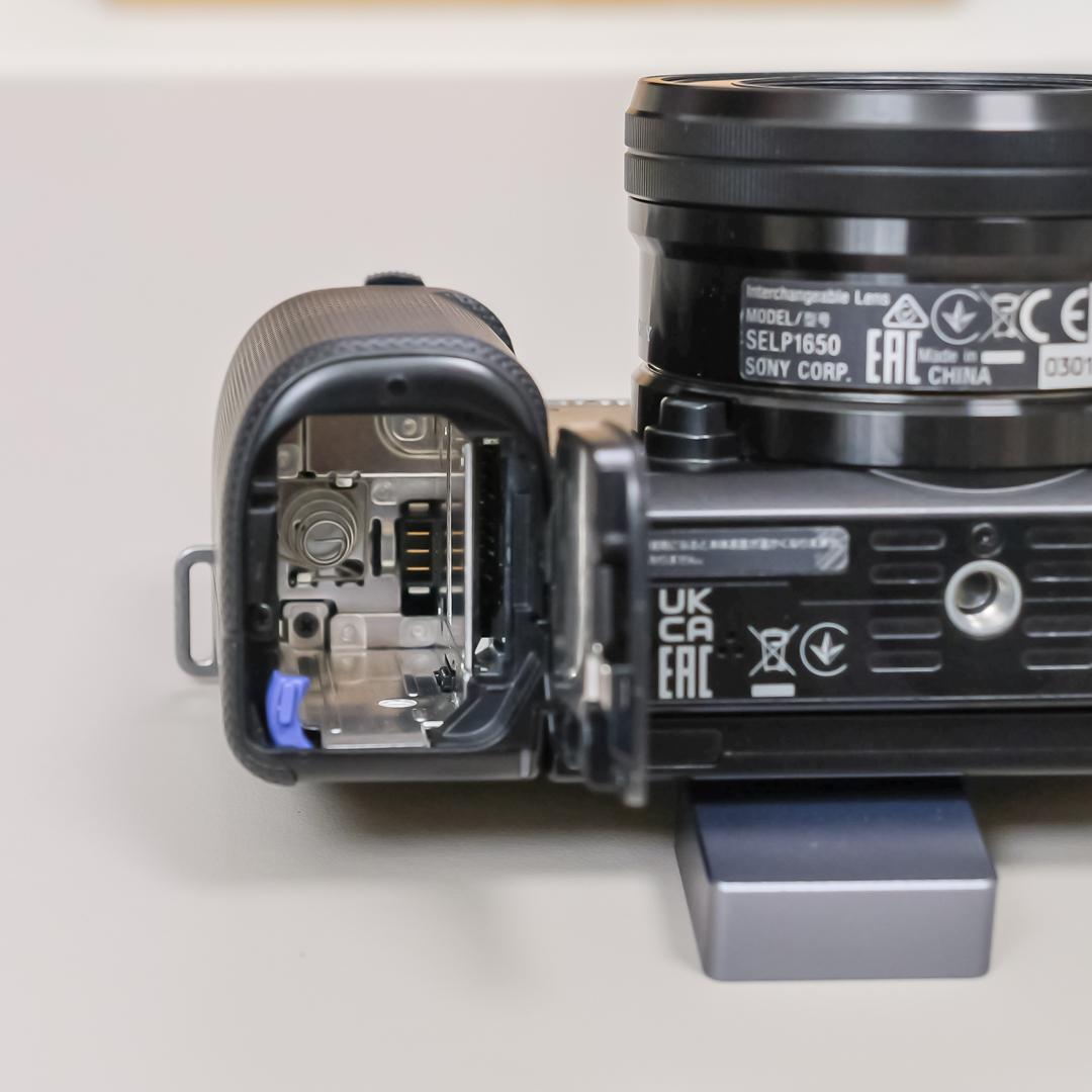 【値下げ】SONY ZV-E10 リグ、シューティンググリップ、フィルター付