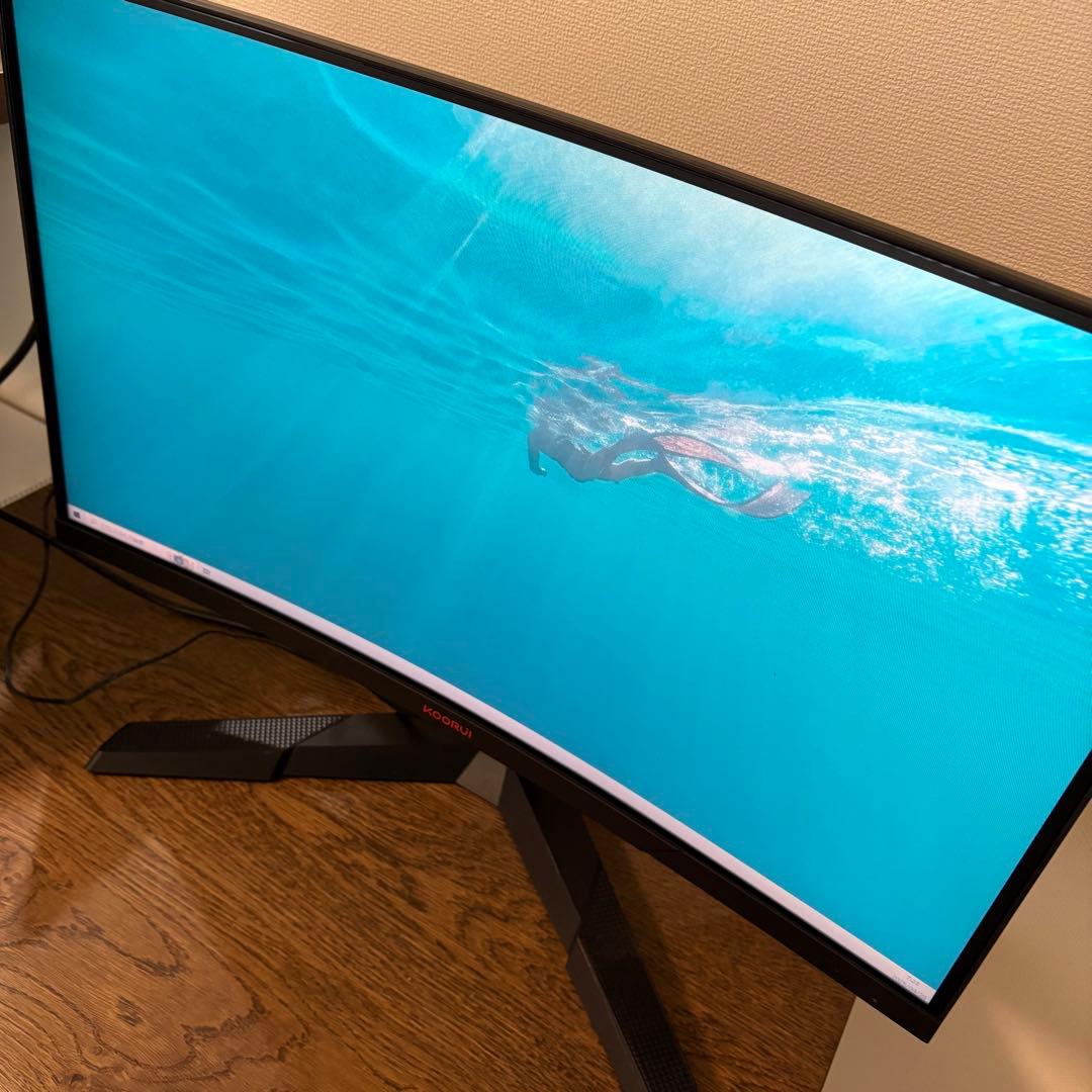KOORUI曲面ディスプレイ フルHD 24e6c