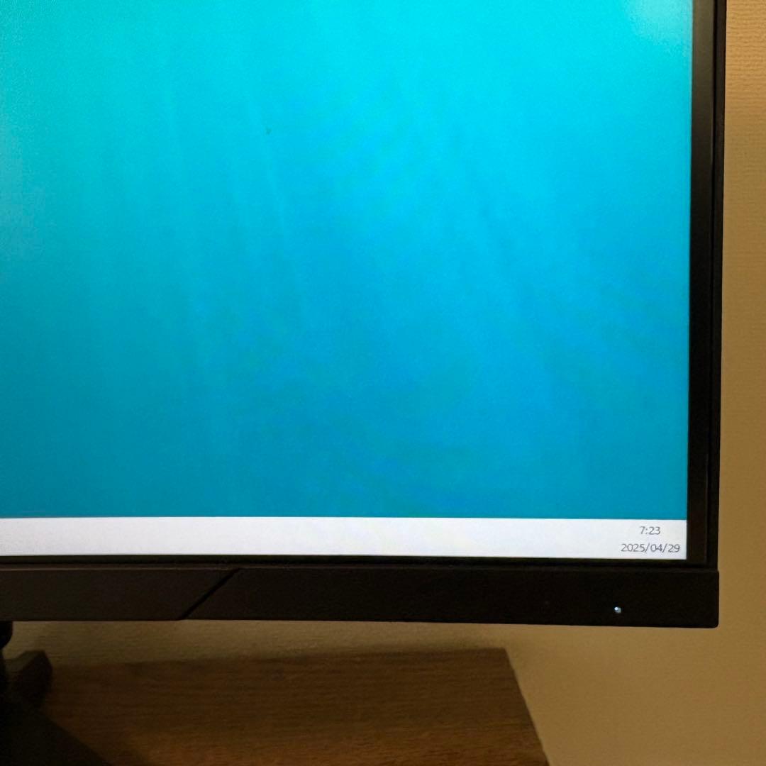 KOORUI曲面ディスプレイ フルHD 24e6c