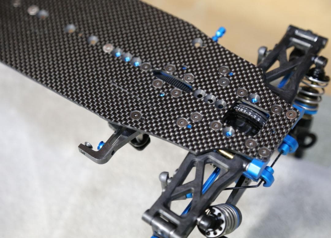 タミヤ TRF419XR 　タイヤ、ライキリボディ他付き　走行僅か品　完成車