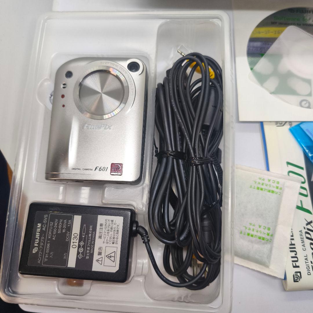 フジフィルム　Finepix　F601