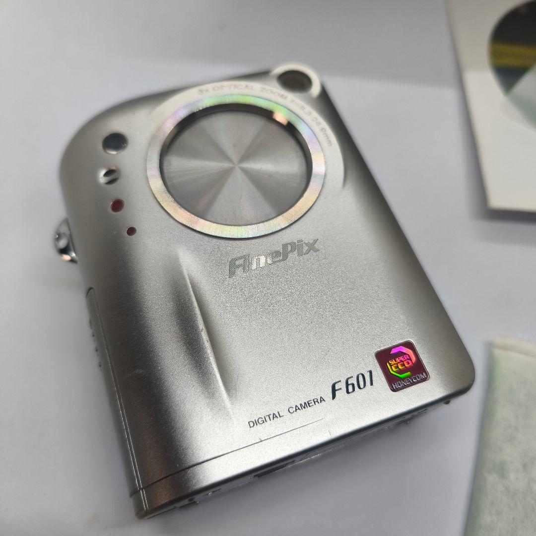 フジフィルム　Finepix　F601