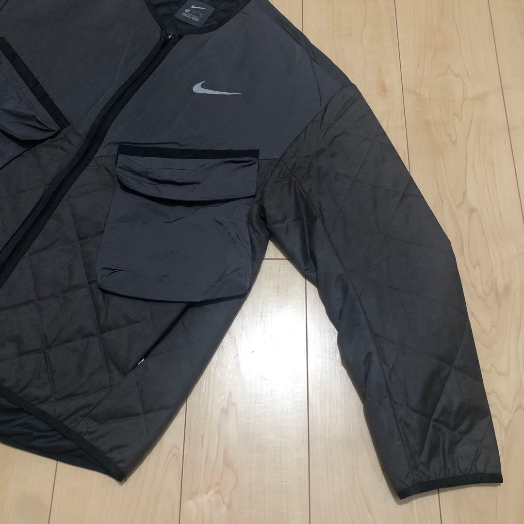 新品 日本未発売 NIKE ノーカラー ジャケット キルティング 中綿 ナイキ