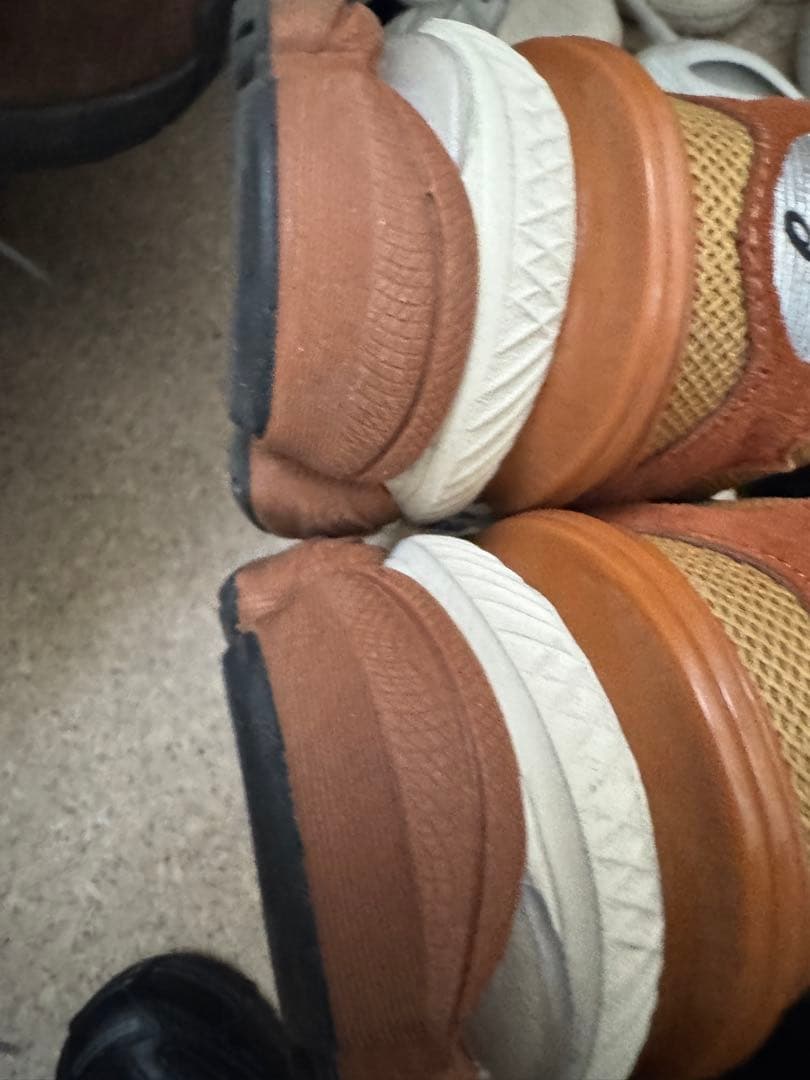 ASICS TOGA ブラウン　直営店限定カラー