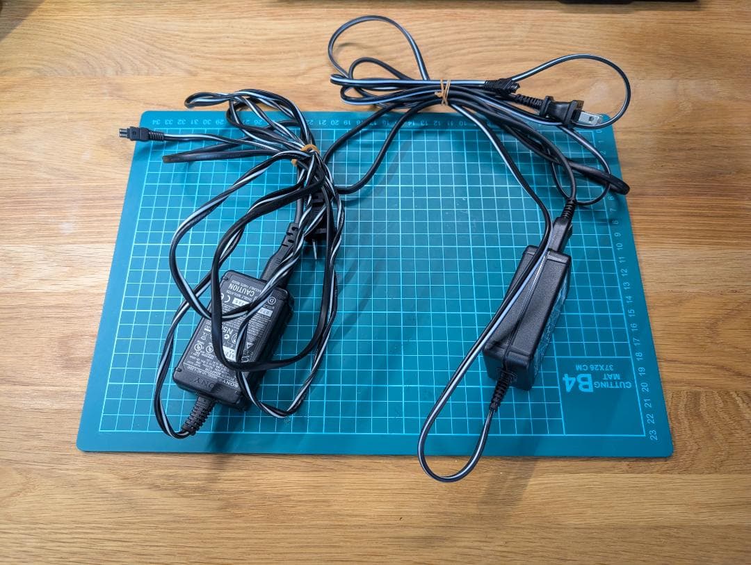 Sony HDR-SR8 ビデオカメラ